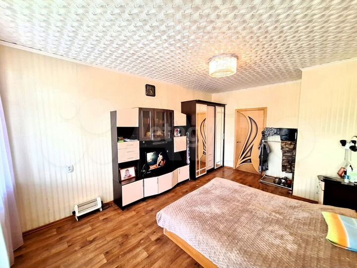 3-к. квартира, 85 м², 2/2 эт.