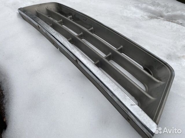 Решетка радиатора Ford Econoline 1992 год