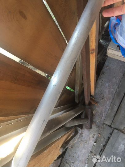 Титановый шест