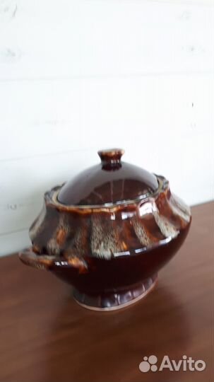 Керамическое блюдо с крышкой для духовки