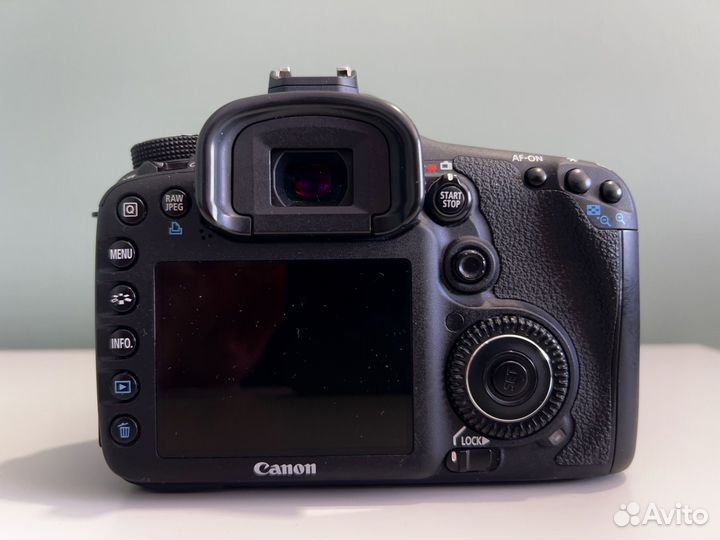 Фотоаппарат Canon EOS 7D