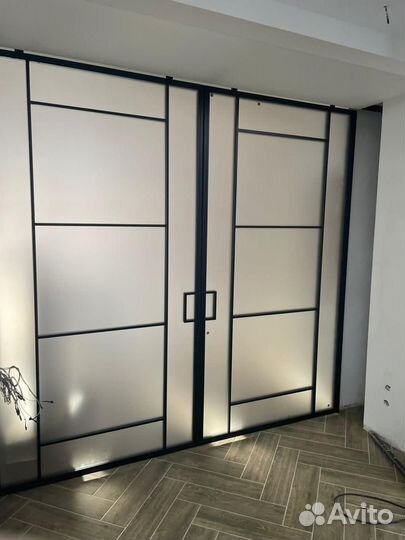 Перегородка из стекла под ключ