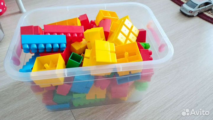 MegaBloks 2 (два) Конструктора развивающие