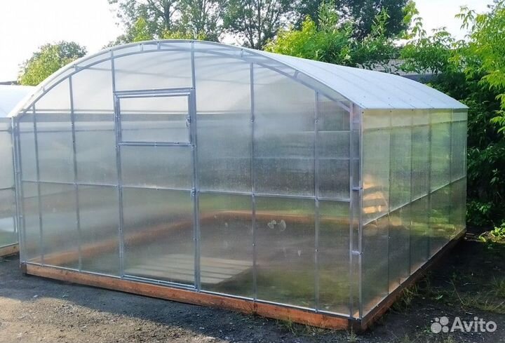 Теплица прямостенная