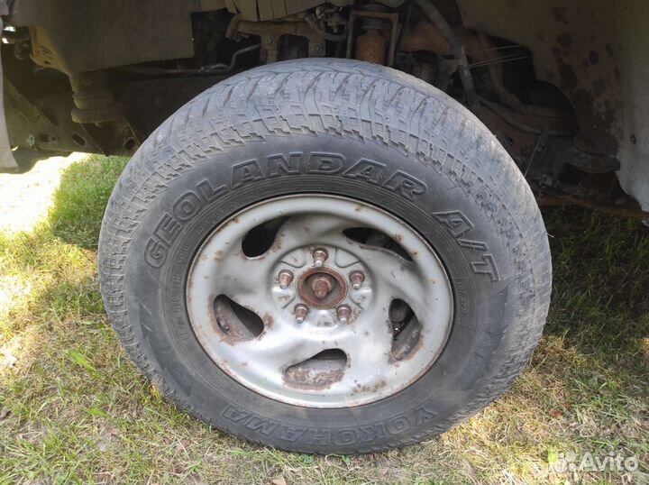 R16 Yokohama Geolandar A/T G011 255/70, PCD 5x135 DIA 60