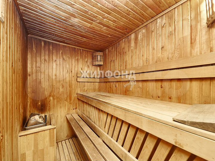 Коттедж 172,5 м² на участке 15 сот.