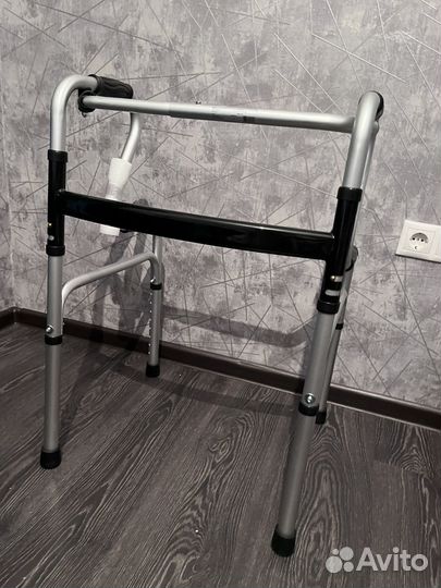 Ходунки для взрослых шагающие