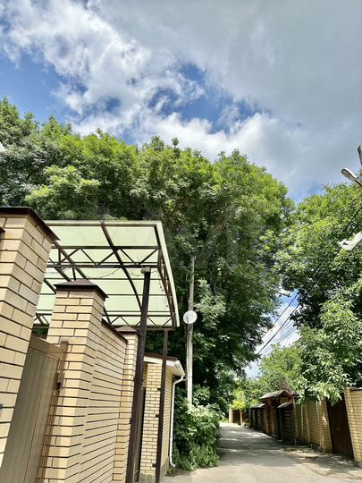 Дом 313 м² на участке 9 сот.