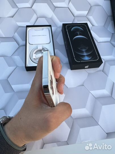iPhone 12 Pro, 256 ГБ