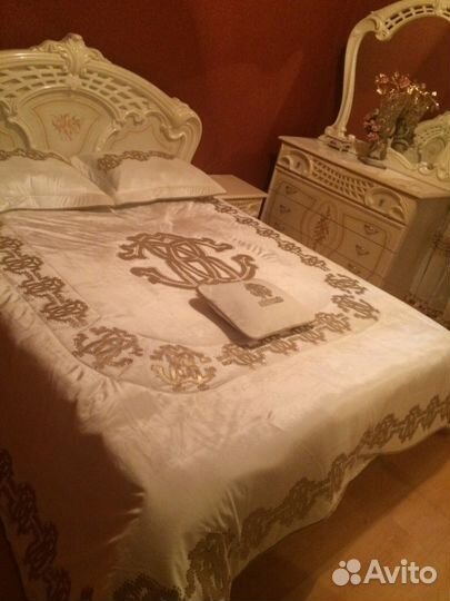 Покрывало Роберто Кавали