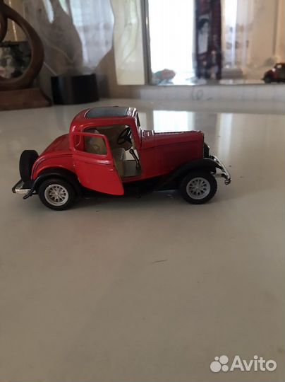 Детская машинка1932 Ford 3-Window Coupe