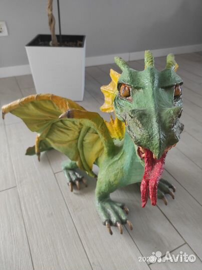 Дракон для интерьера