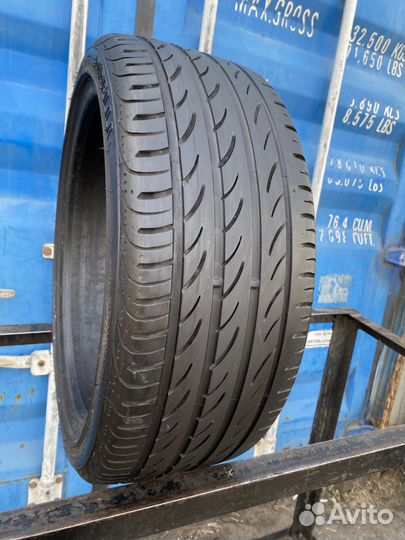 Pirelli P Zero Nero 205/40 R17 84V