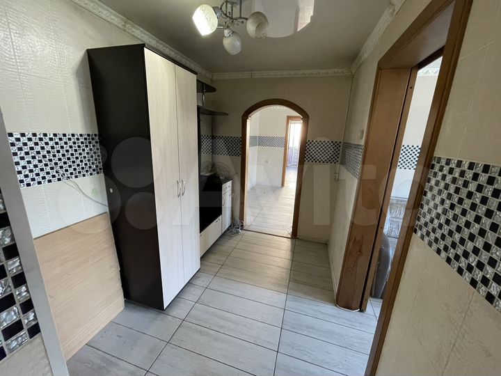 4-к. квартира, 70 м², 3/5 эт.