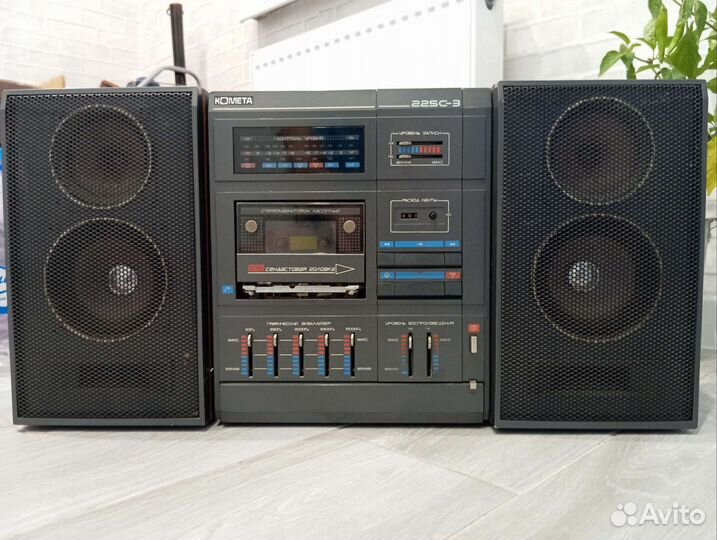 Кассетный магнитофон