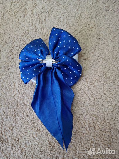 Брошь ручной работы для школы