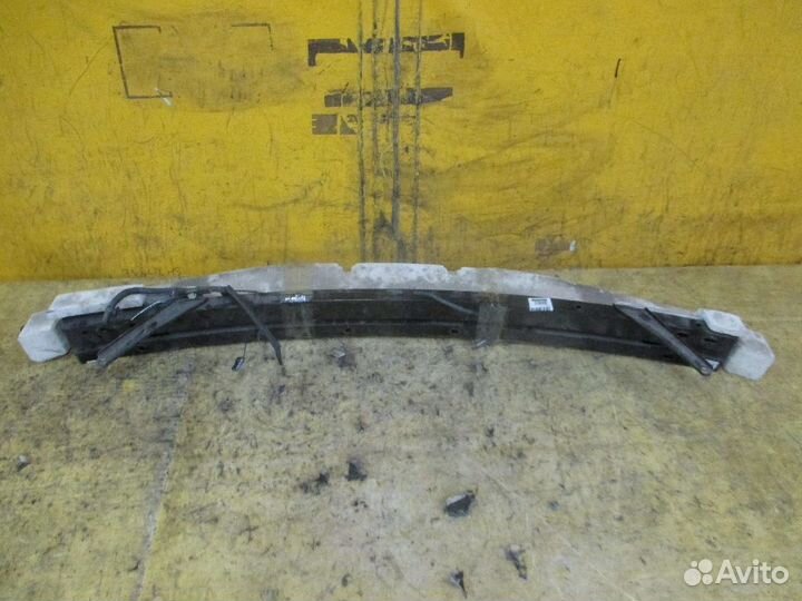 Усилитель бампера передний Toyota Wish ZGE20G