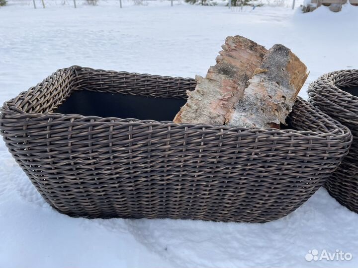 Дровница плетеная