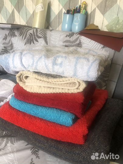 Детское одеяло и подушка в кроватку