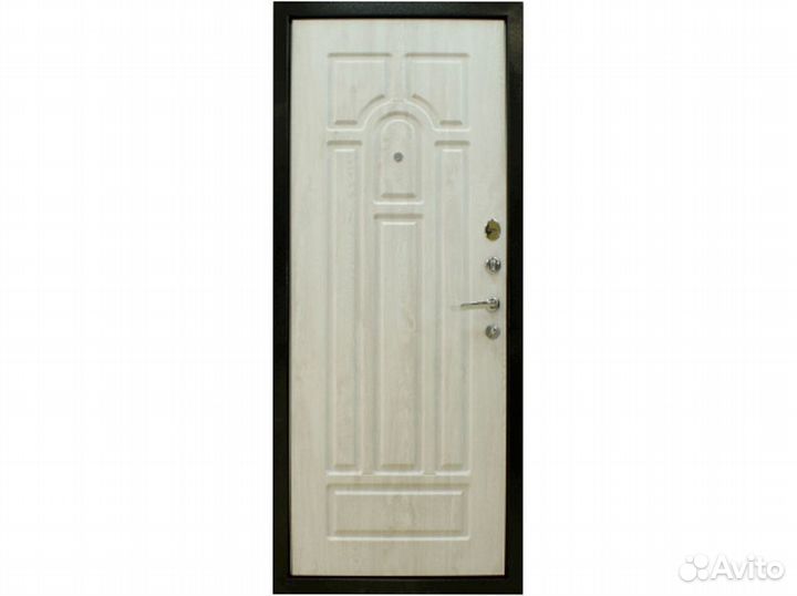 Входная дверь (отделка на выбор)