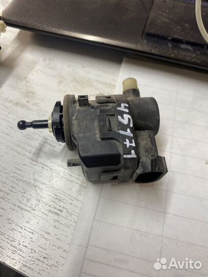 Корректор фары Nissan Almera N16 2000-2006