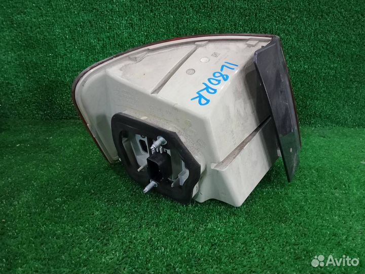 Фонарь задний правый Volkswagen Jetta 5 cavd