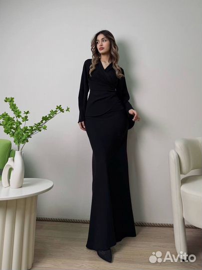 Костюм женский с юбкой