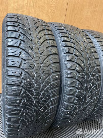 Formula Ice 215/60 R17