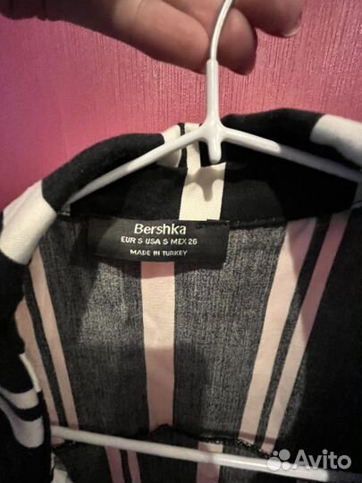 Платье bershka