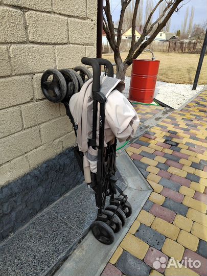 Прогулочная коляска трость Inglesina