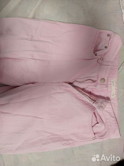 Розовые джинсы