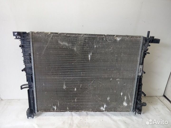 Радиатор системы охлаждения Renault Logan
