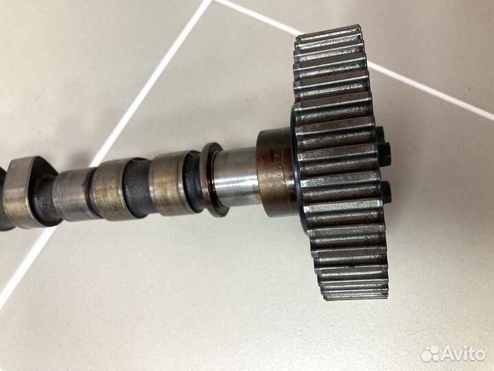 Распредвал выпускной 2.4 B5244S4 volvo
