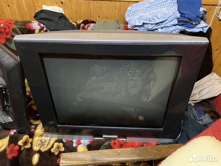 Телевизор на запчасти