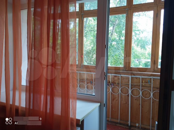 2-к. квартира, 50 м², 2/4 эт.