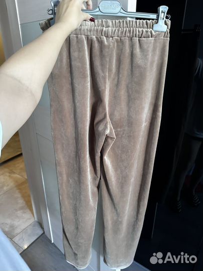 Велюровый костюм женский