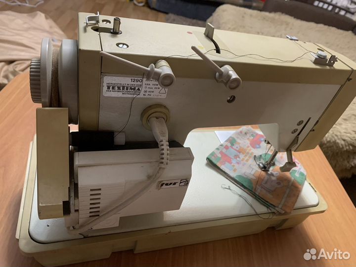 Швейная машина veritas