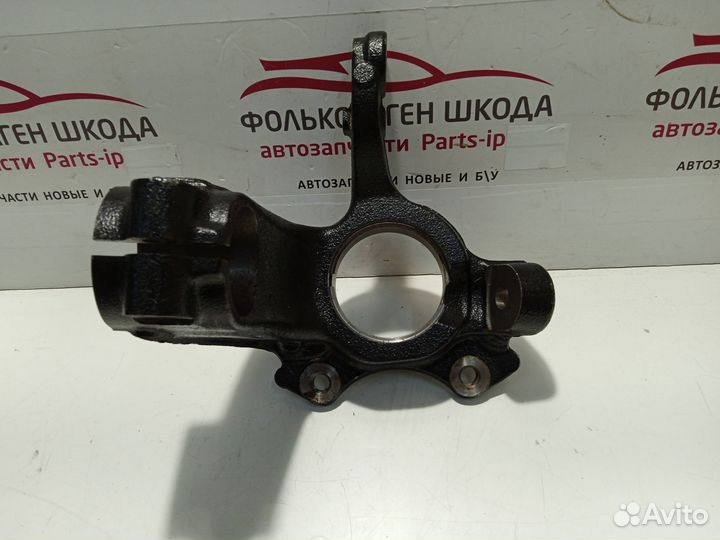 Кулак поворотный RH VW polo SK rapid Fabia
