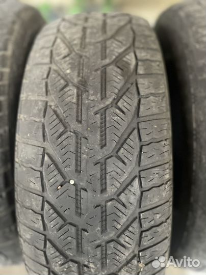 Tigar Winter 215/60 R16