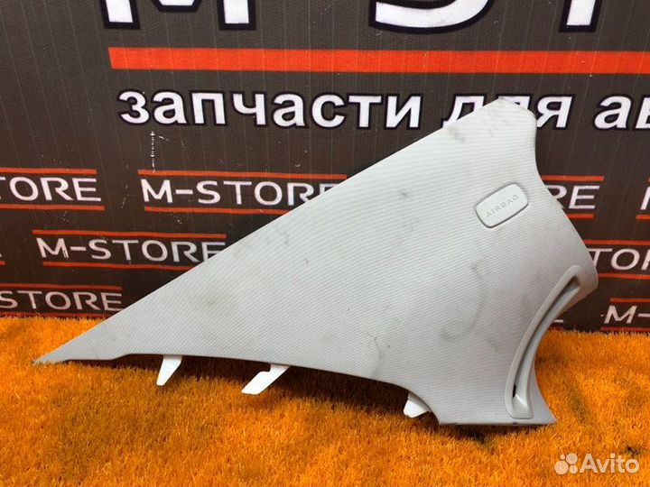 Обшивка стойки задняя левая Mercedes-Benz E-Class