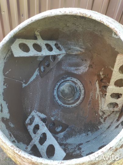 Бетономешалка бу