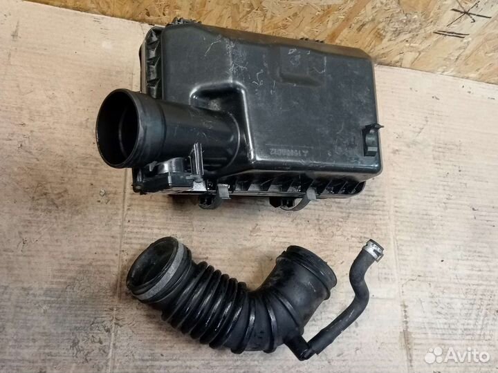 Корпус воздушного фильтра Mitsubishi Lancer 10 2.0