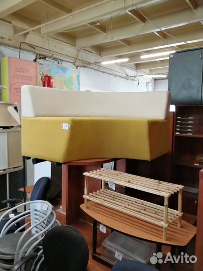 Офисная мебель диван