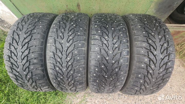 Nokian Tyres Hakkapeliitta 9 SUV 235/55 R18