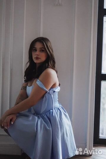 Платье с корсетом