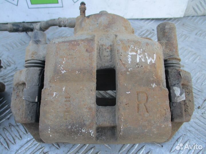 Суппорт передний FAW Besturn B50 12г