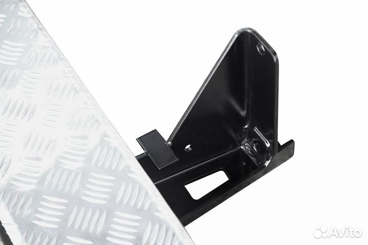 Пороги риф силовые VW Amarok до 2012 бодилифт 40мм