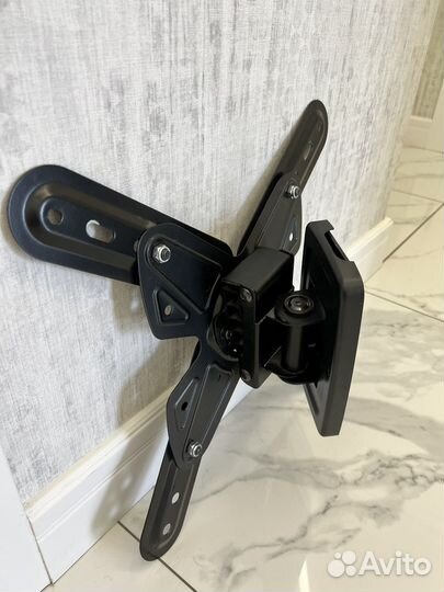 Кронштейн для телевизора