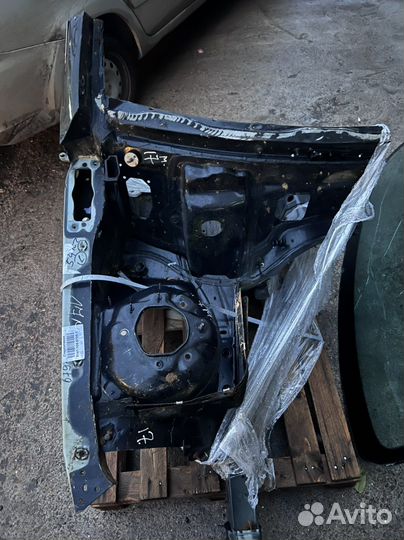 Четверть Mercedes cls 218