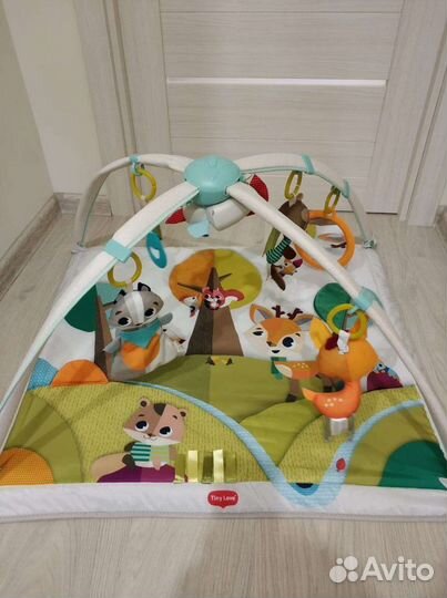 Развивающий коврик tiny love